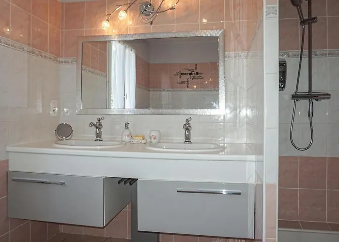 Beautiful In Holiday home *